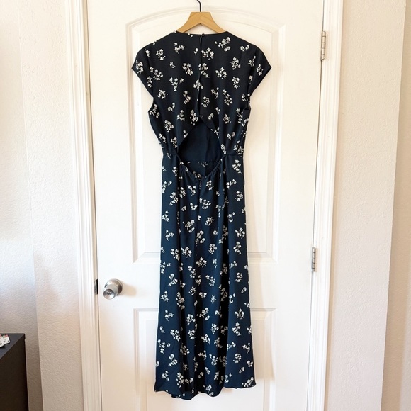 ARITZIA Babaton Hamptons Navy Floral Midi Dress - Picture 6 of 12